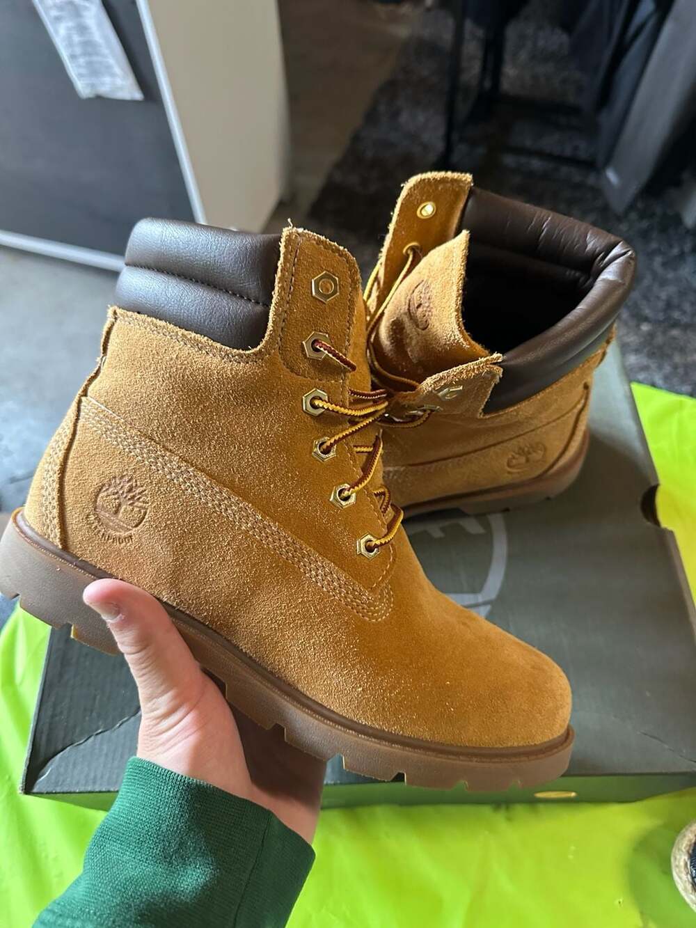 Timberland Rhinebeck 6 Inch Boot Wheat Suede Women's Size 8.5
